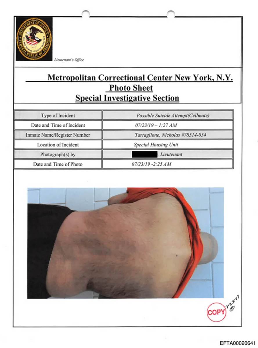 Džefri Epstajn izgledao 3 nedelje pre smrt (11).jpg