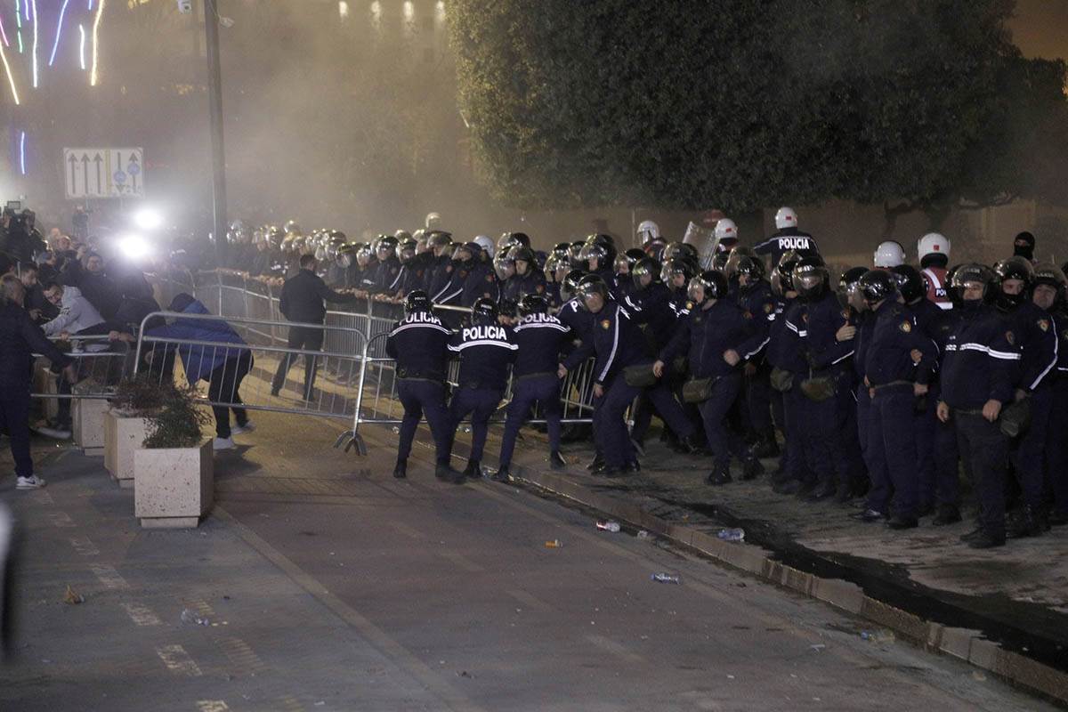 Protesti u Albaniji (2).jpg