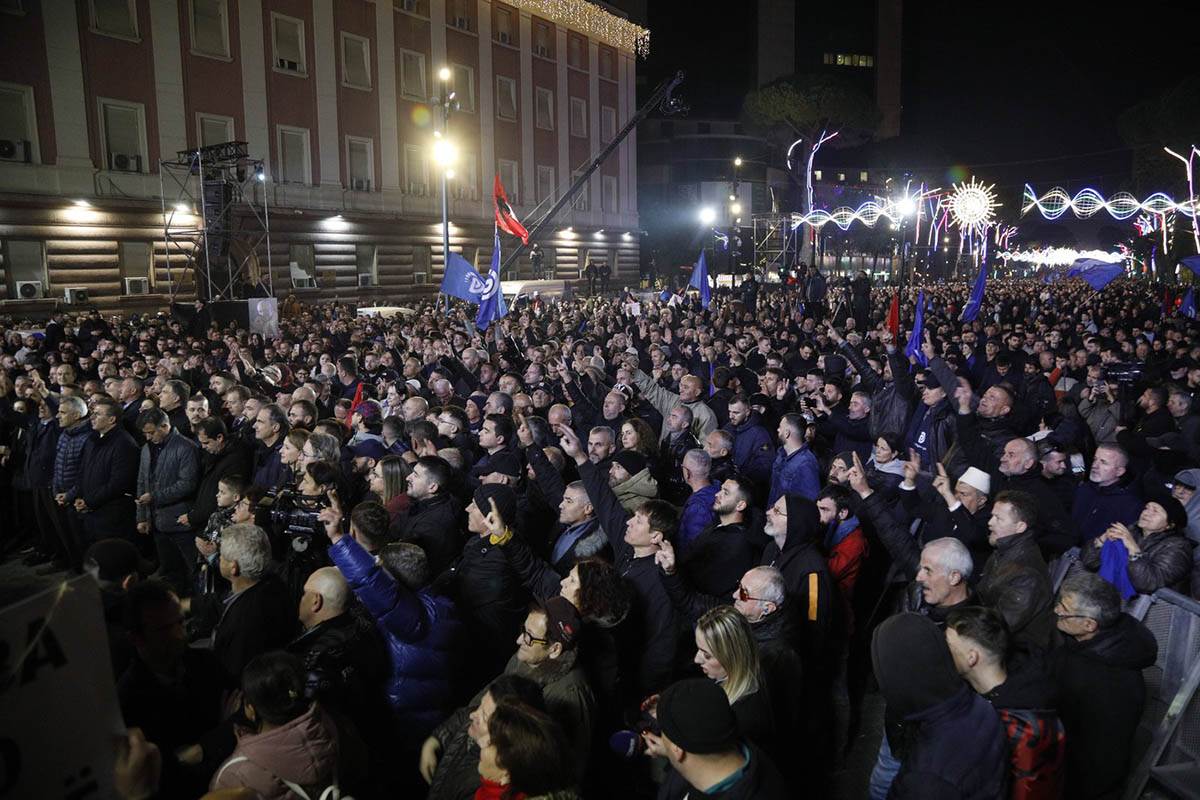 Protesti u Albaniji (4).jpg