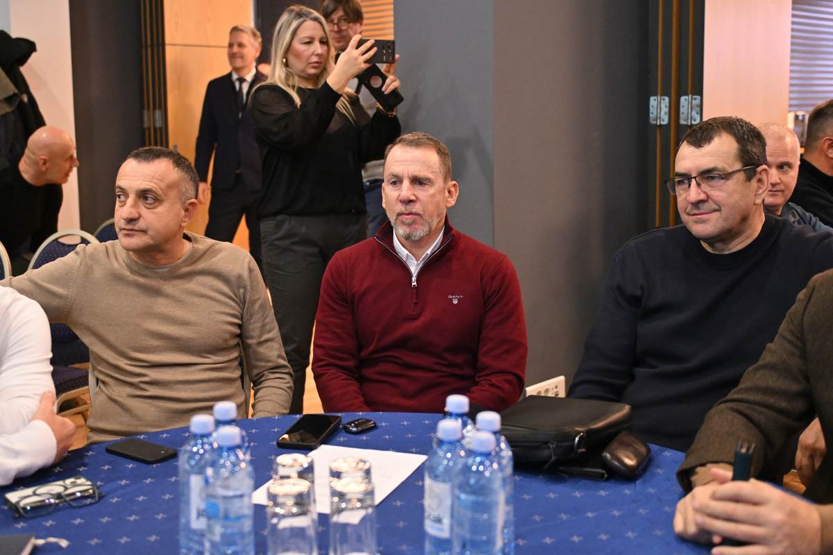 Dejan Švaba Đurđević na obnovi UEFA licence