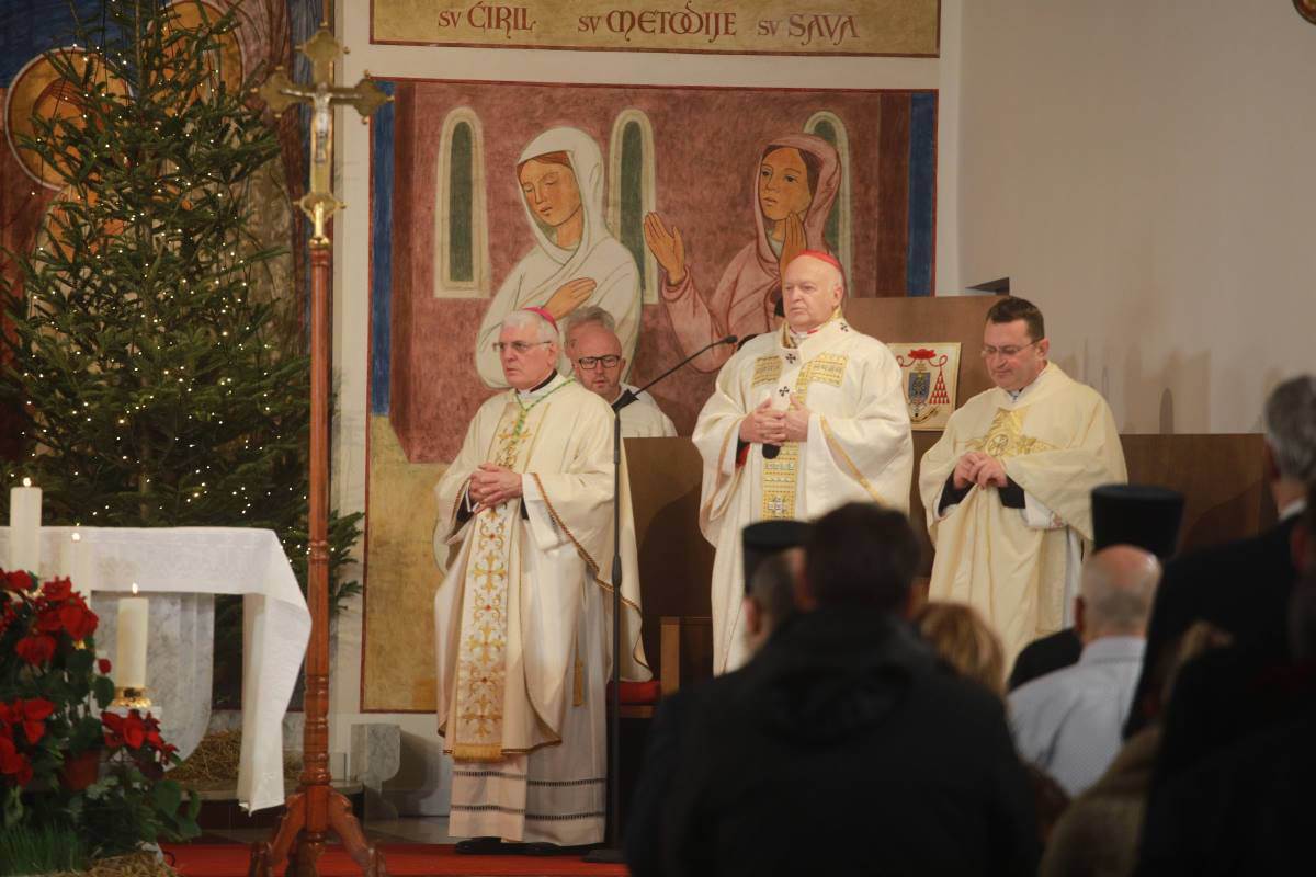 Božićna misa u Beogradu (21).jpg