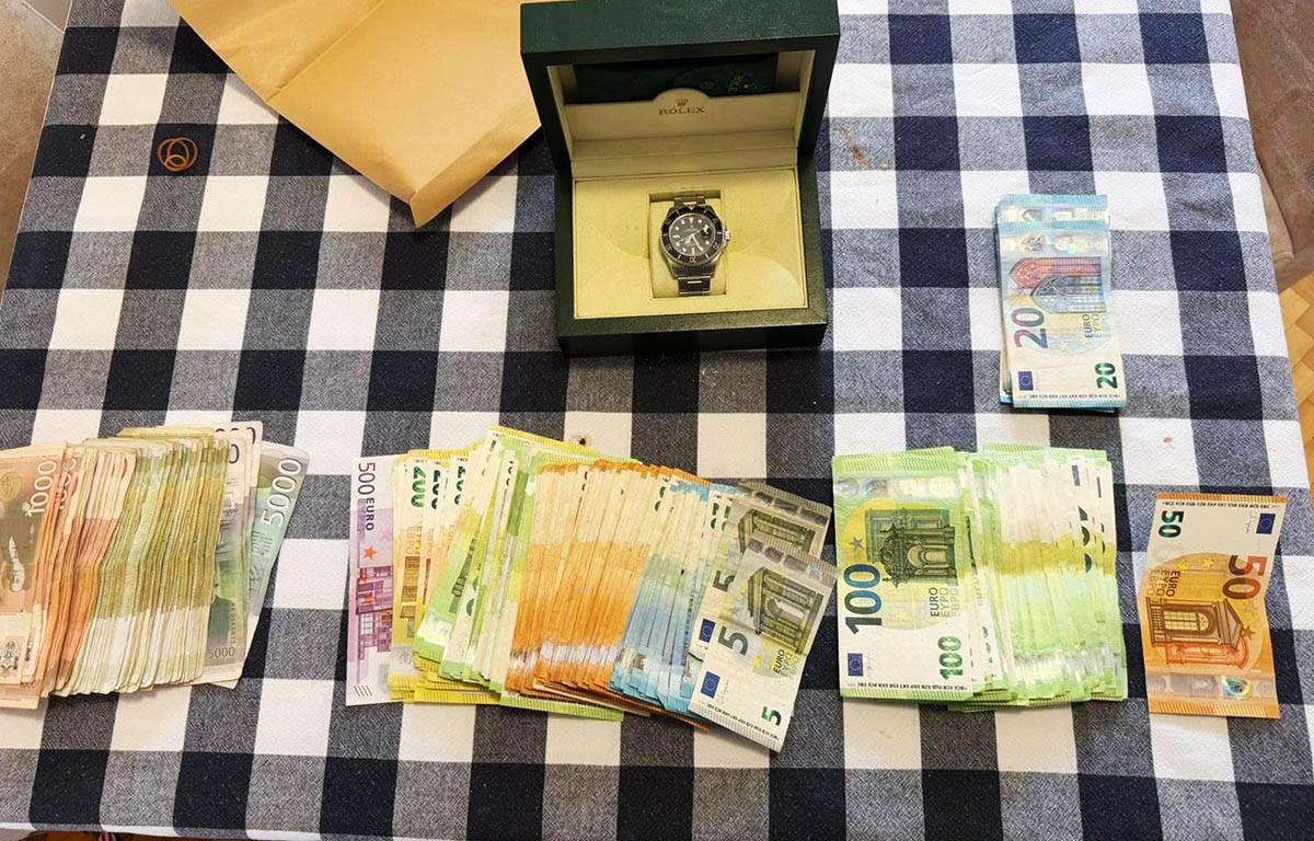 laboratorija marihuane (9).jpg