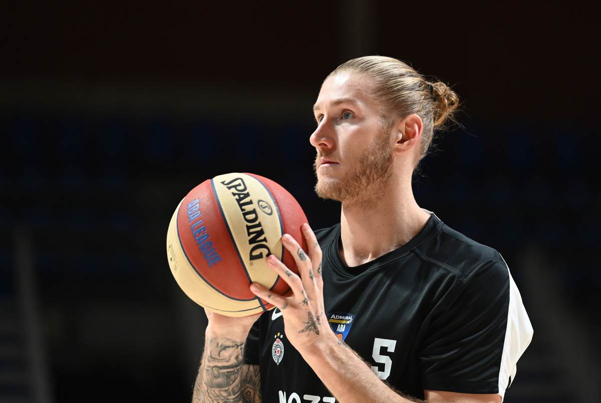 Partizan - Split (5).jpg