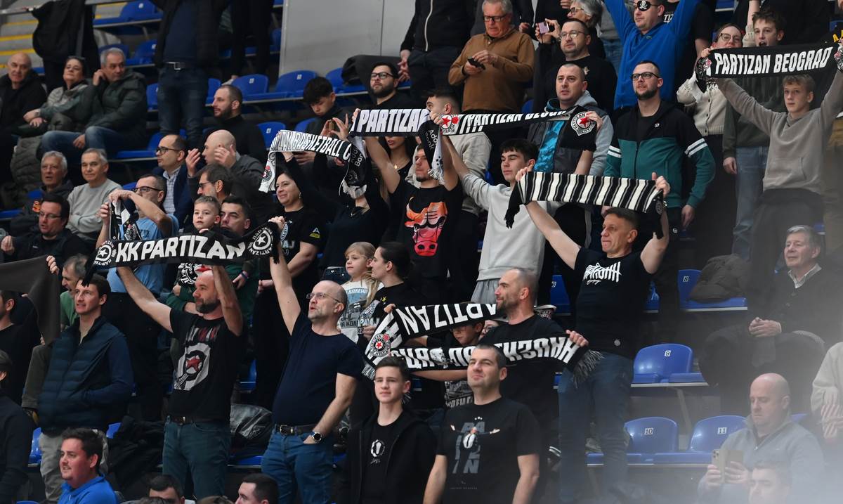 Partizan - Split (11).jpg