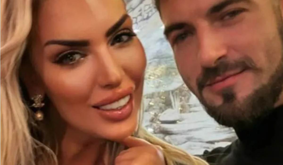 Ava Karabatić dečko