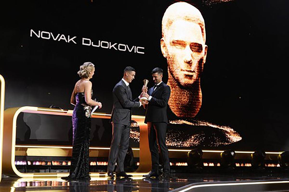 Novak Đoković i Kristijano Ronaldo na Globe Soccer award u Dubaiju (3).jpg
