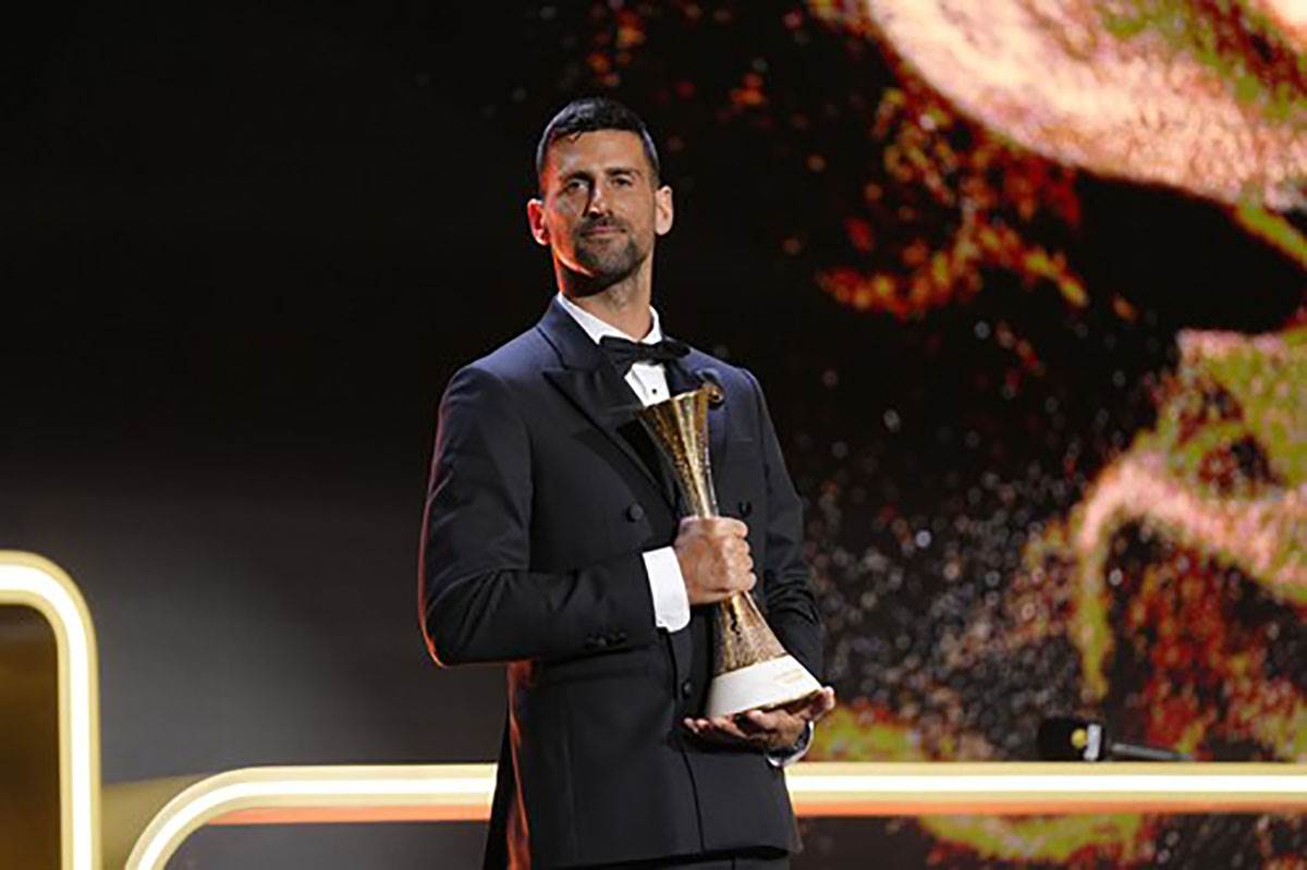 Novak Đoković i Kristijano Ronaldo na Globe Soccer award u Dubaiju (5).jpg