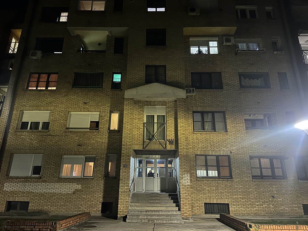 Izboden strani državljanin u stambenoj zgradi (4).jpg