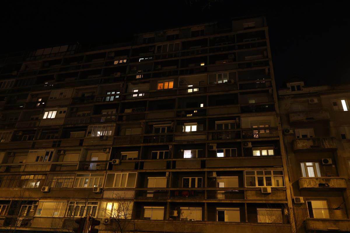 Mladić skočio sa zgrade u Beogradu