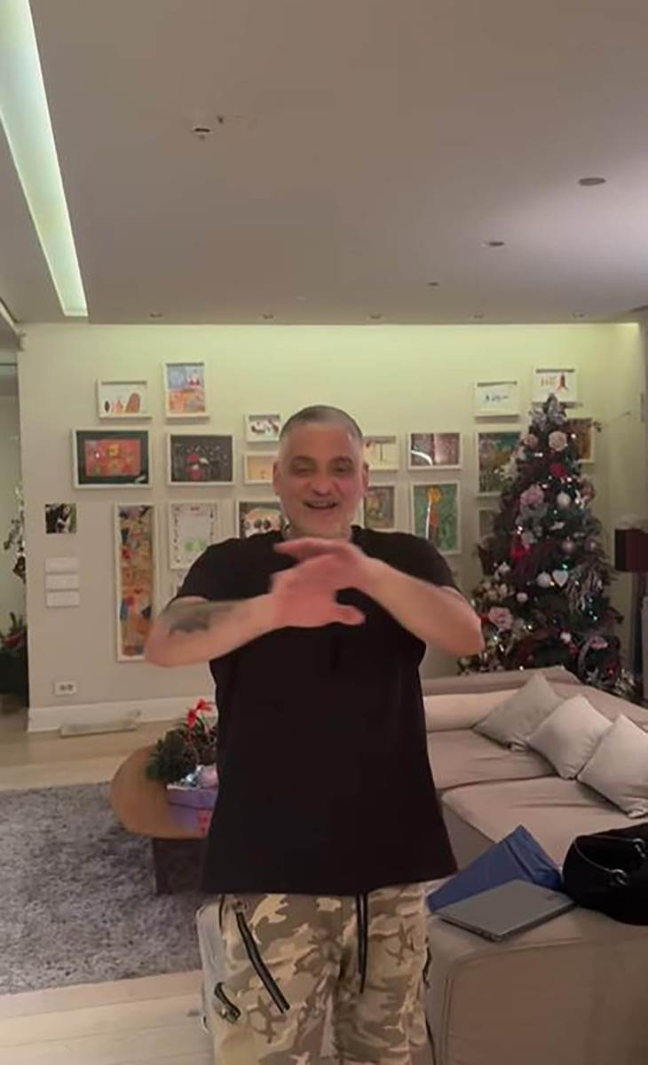 Ana Bekuta kod Čede Jovanovića i Aleksandra Kosa u stanu (14).jpg