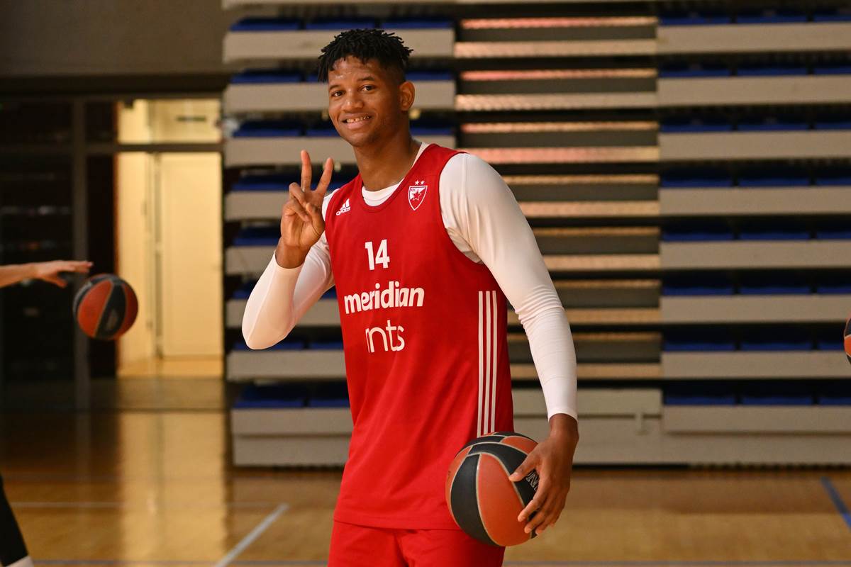 Hasijel Rivero košarkaš Crvene zvezde