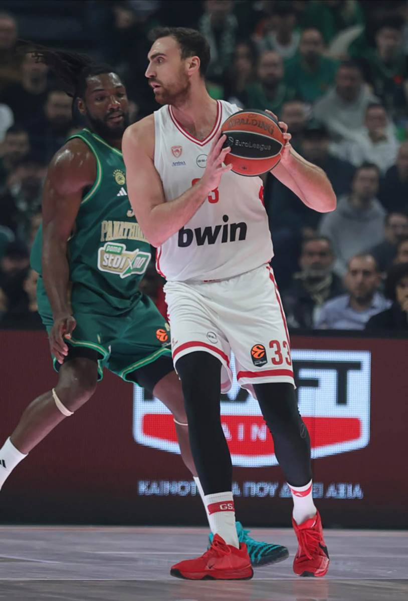 Pantanaikos - Olimpijakos (4).jpg