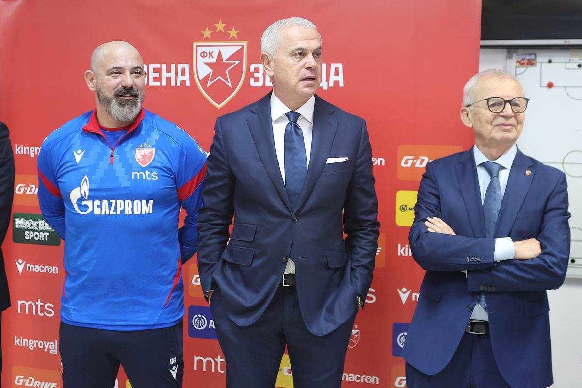 Crvena Zvezda (39).jpg