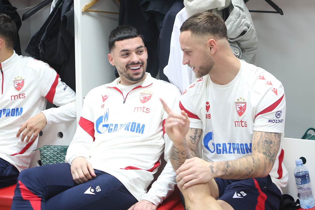 Marko Arnautović i Nemanja Radonjić u svlačionici Zvezde
