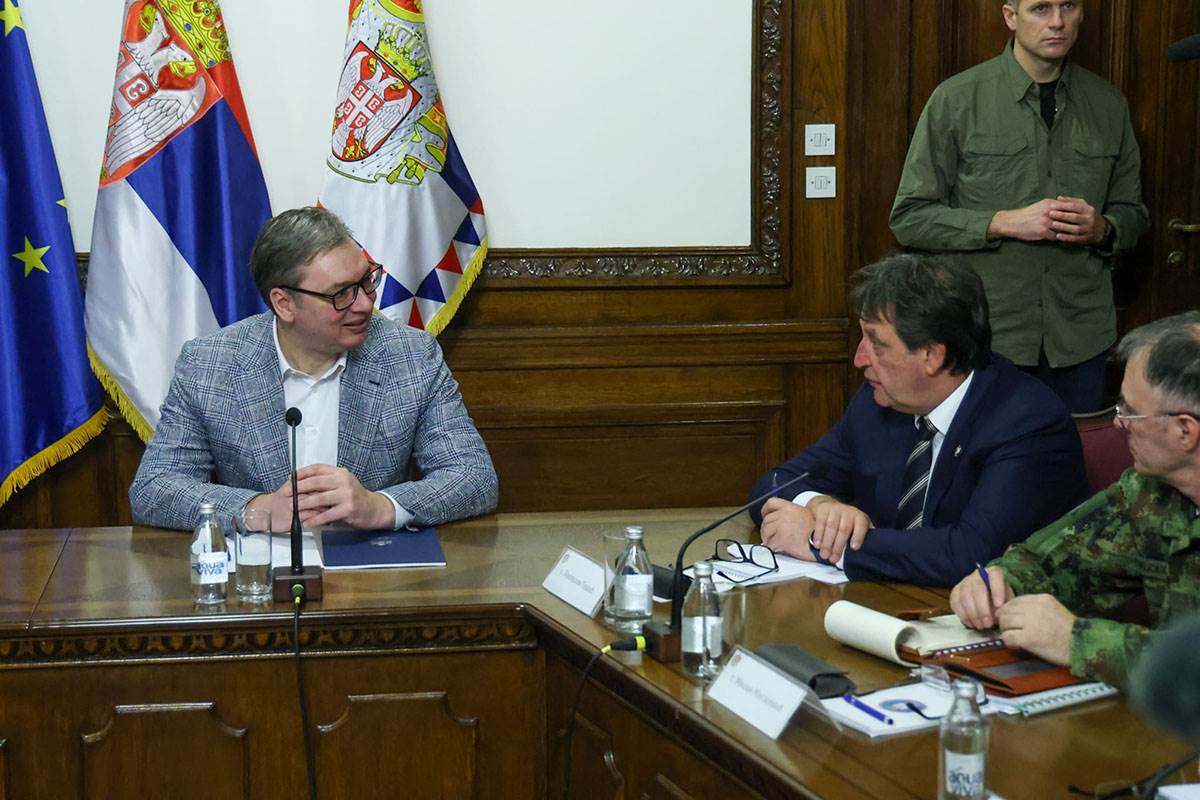 Sednica na kojoj presedava Vučić (5) copy.jpg