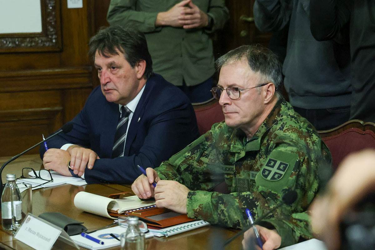 Sednica na kojoj presedava Vučić (7) copy.jpg