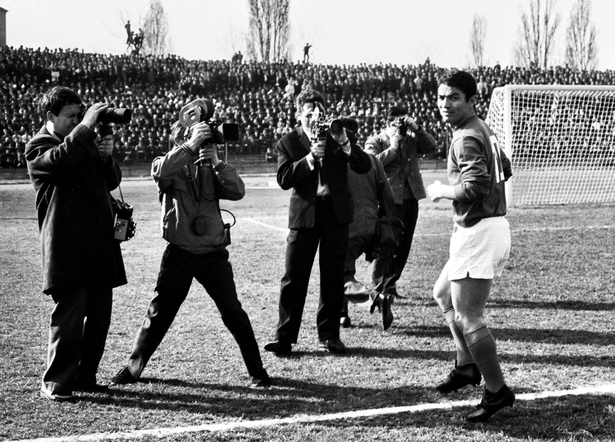 Dragoslav Šekularac na zagrevanju u OFK Beogradu