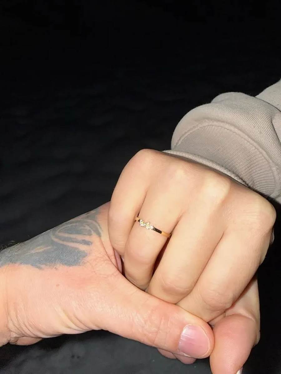 vuk-mob01-830x0 copy.jpg