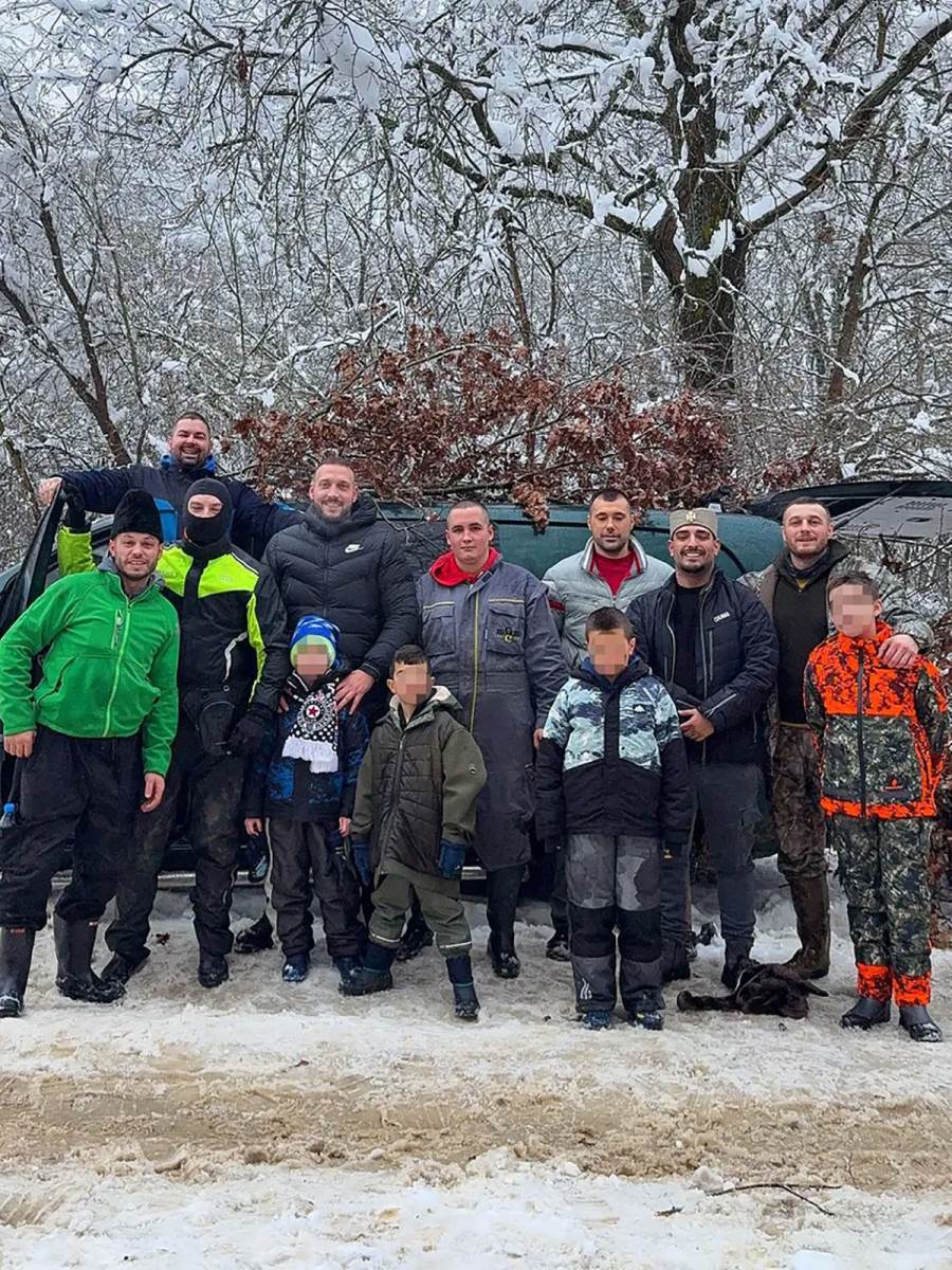 Darko Lazić otišao po badnjak (6).jpg