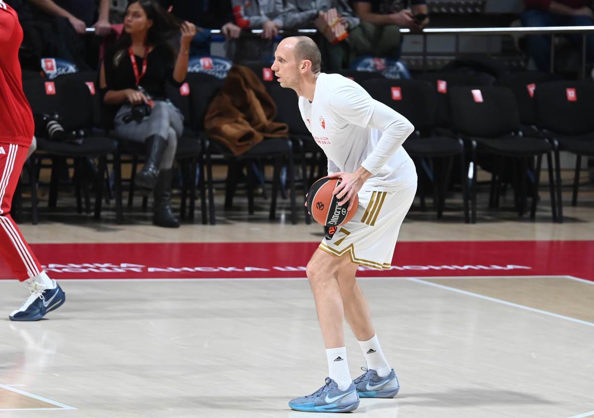 Crvena Zvezda - Valensija (2).jpg