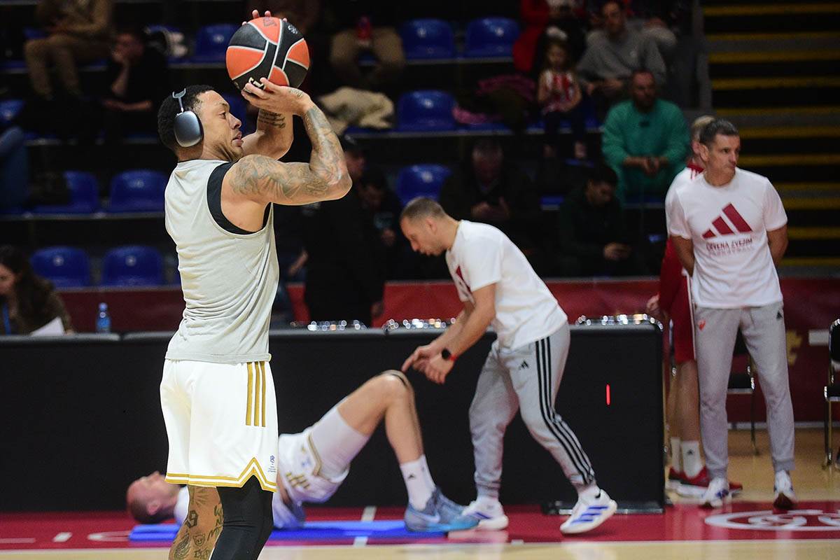 Crvena Zvezda - Valensija (1).jpg