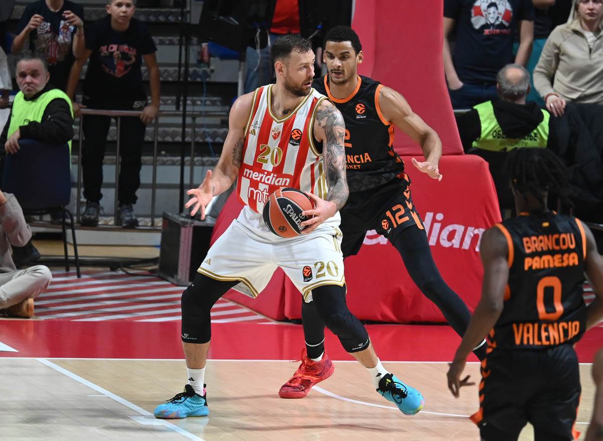 Crvena Zvezda - Valensija (2).jpg