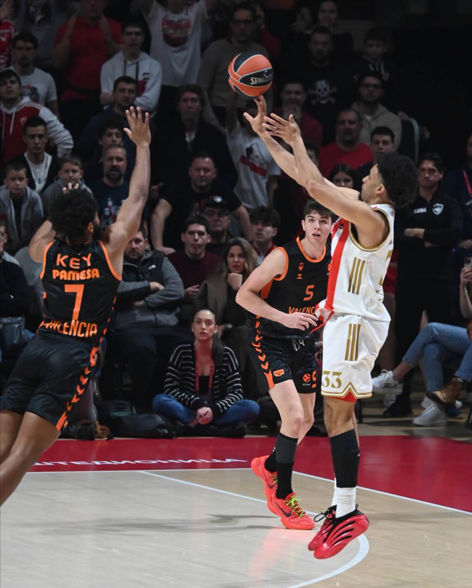 Crvena Zvezda - Valensija (2).jpg