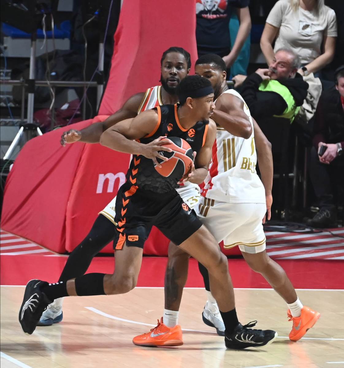 Crvena Zvezda - Valensija (4).jpg