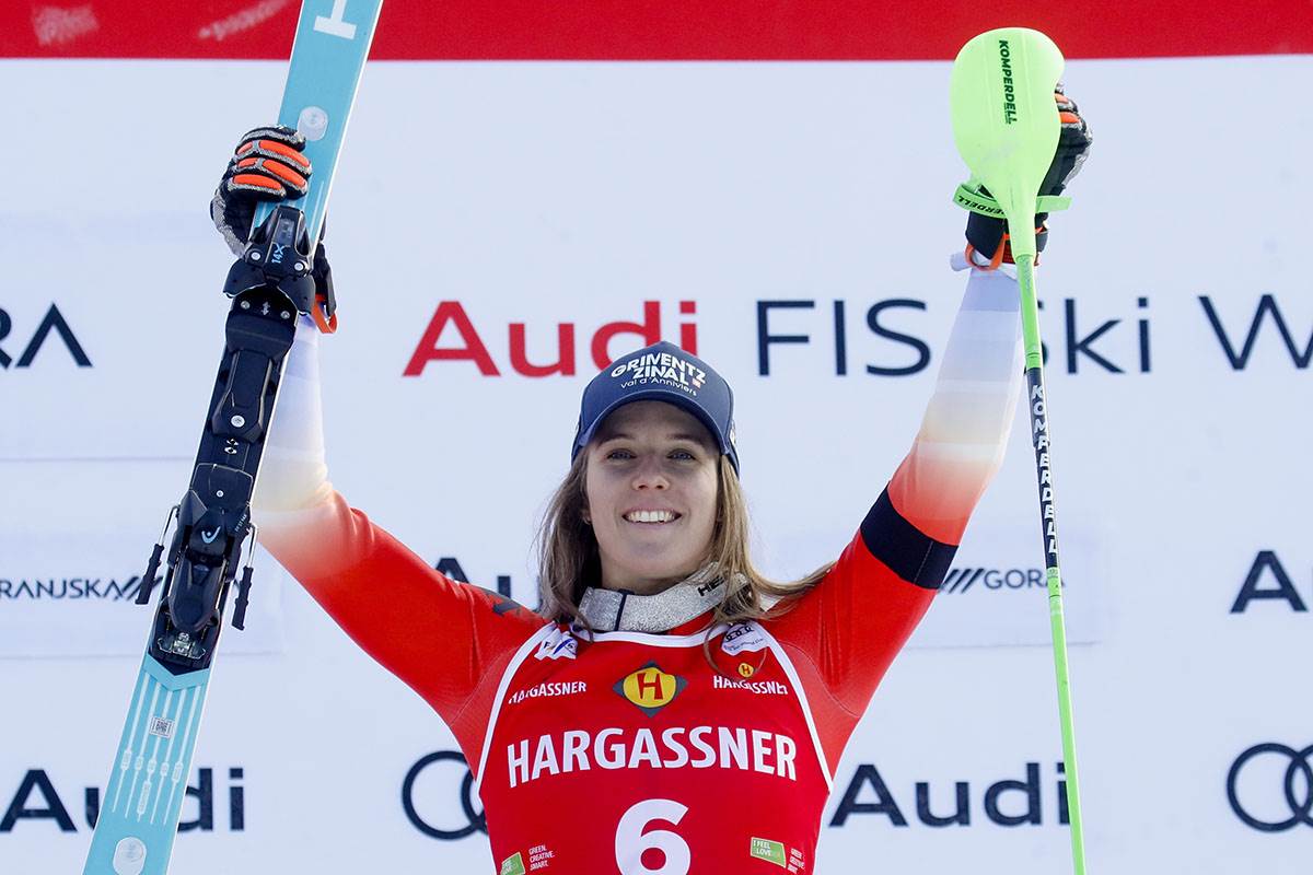 Camille Rast (6).jpg