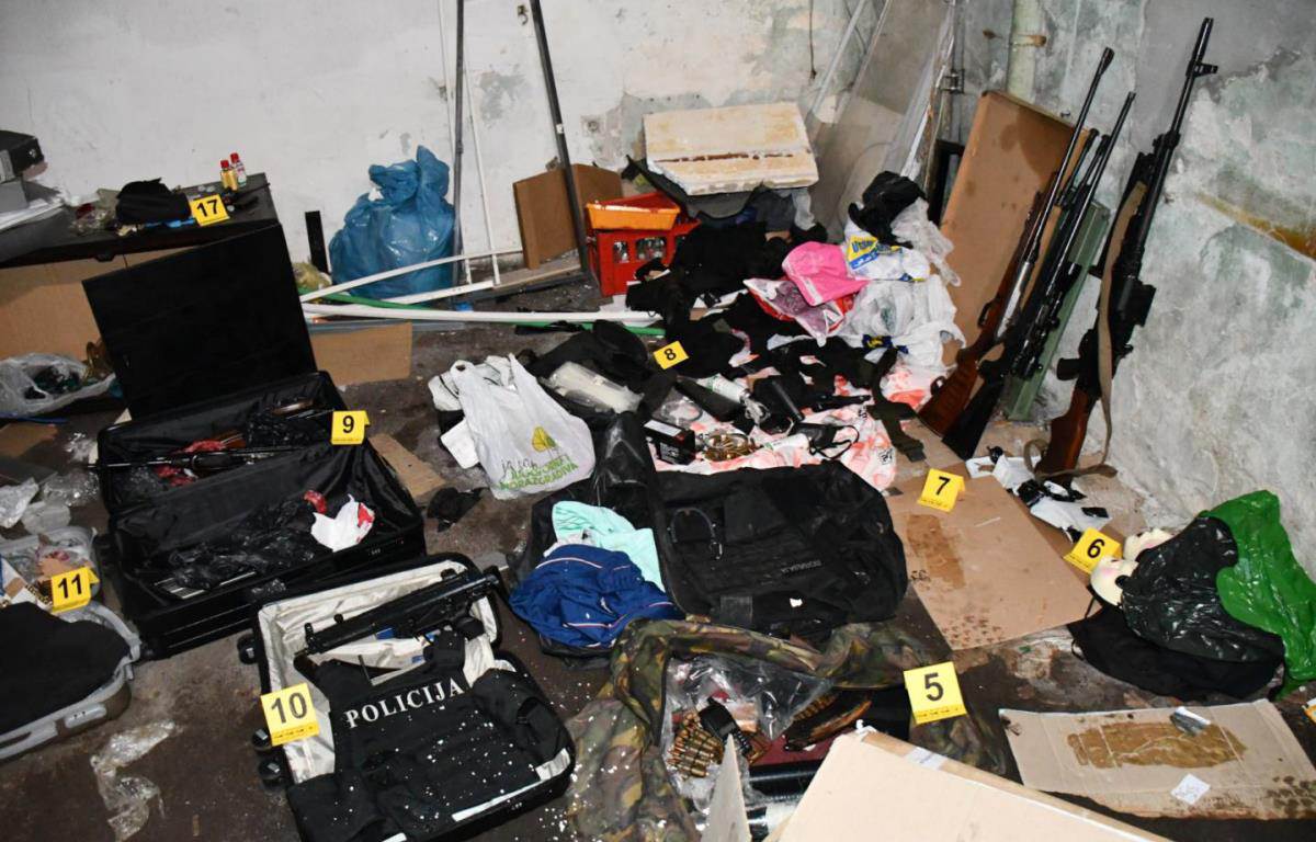 Vračarski klan (1).jpg