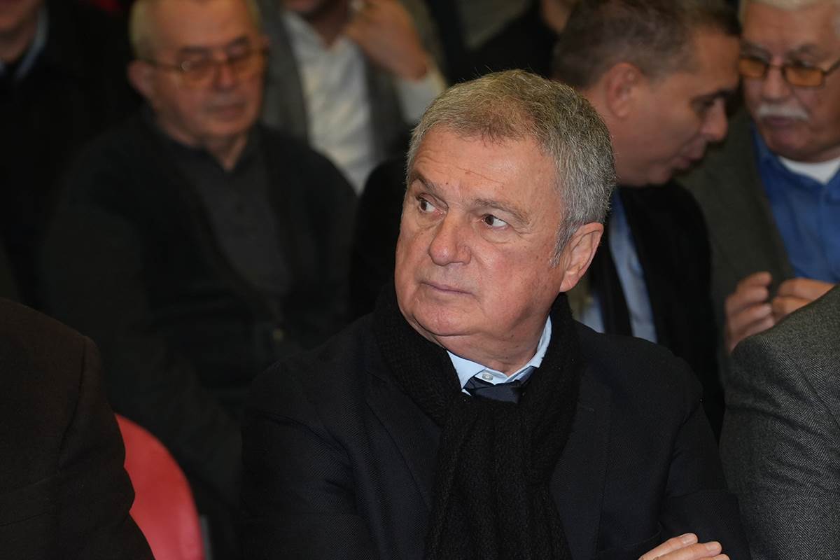 Ljubiša Tumbaković na komemoraciji Miloradu Kosanoviću.