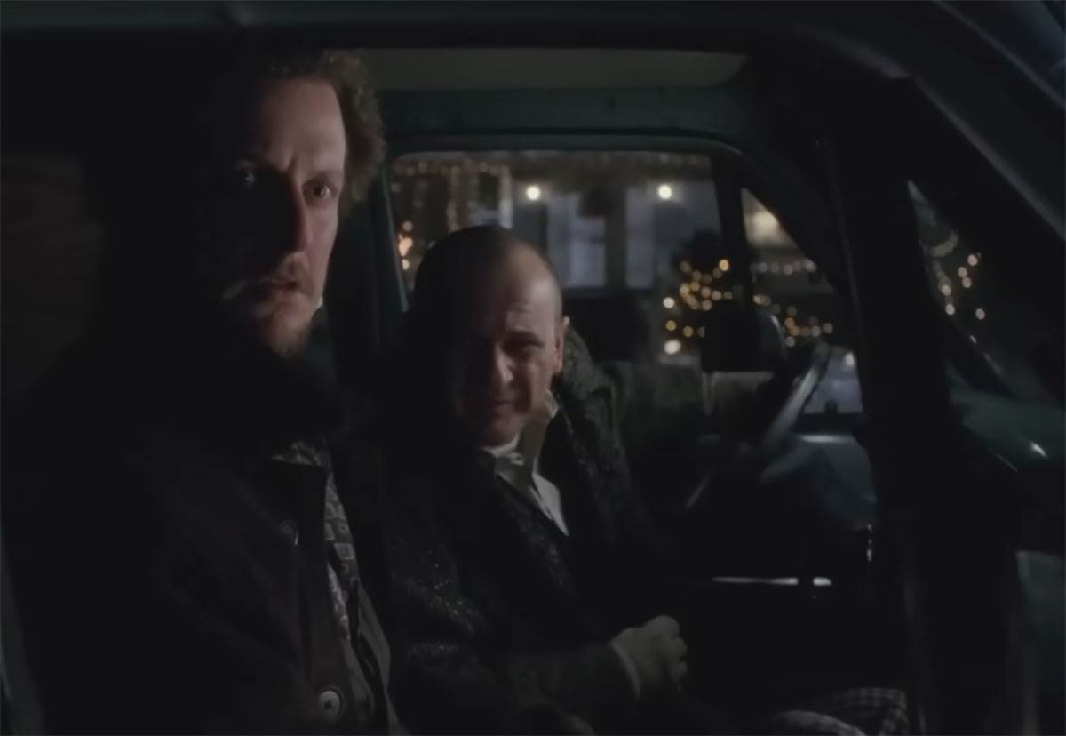 Danijel Stern Sam u kući (4).jpg