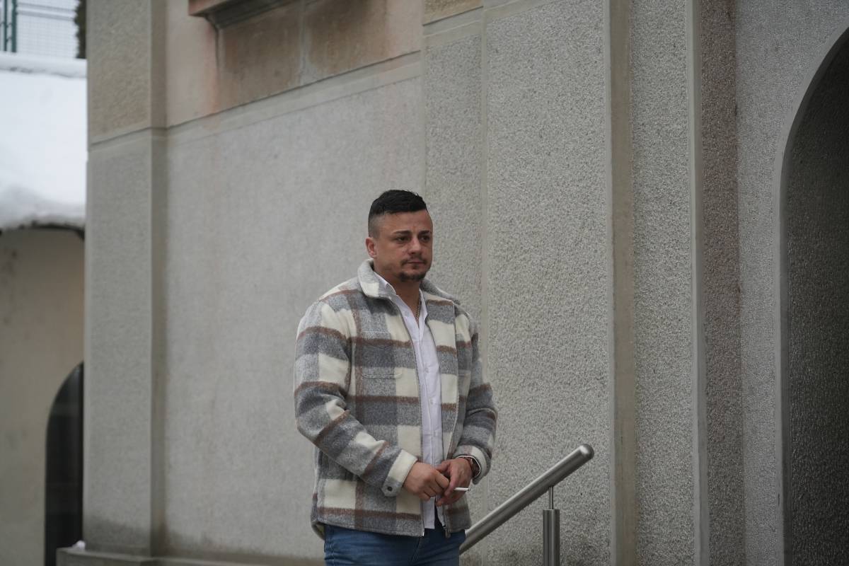 Rijaliti učesnici napravili skandal u crkvi: Bivši došao na krštenje ćerke, ona ga izbacila pred popom i kumovima (Foto)