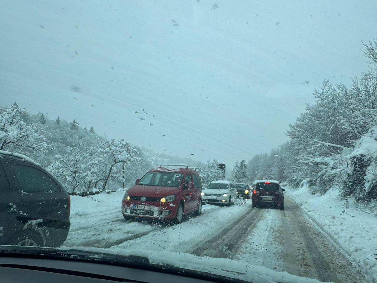 Snežna oluja kod Nove Varoši 1.jpg