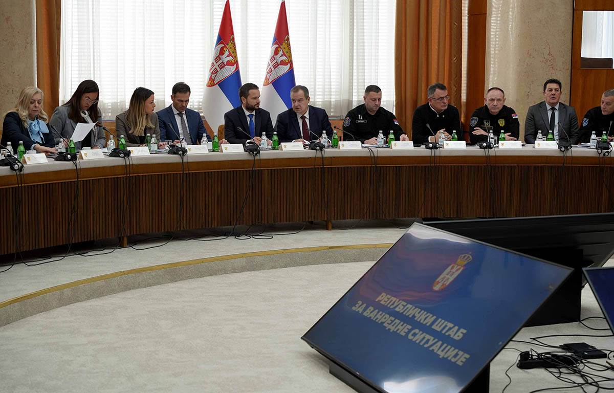 Sednica Republickog staba za vanredne situacije (1).jpg