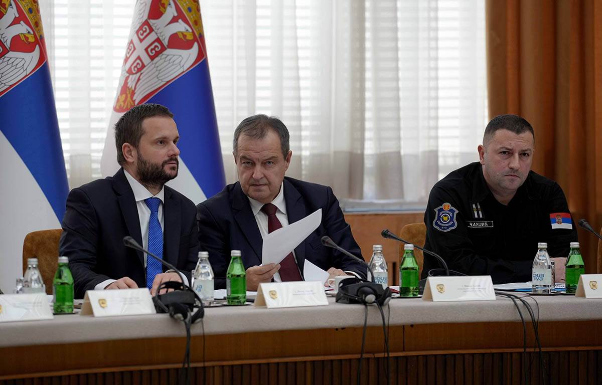 Sednica Republickog staba za vanredne situacije (5).jpg