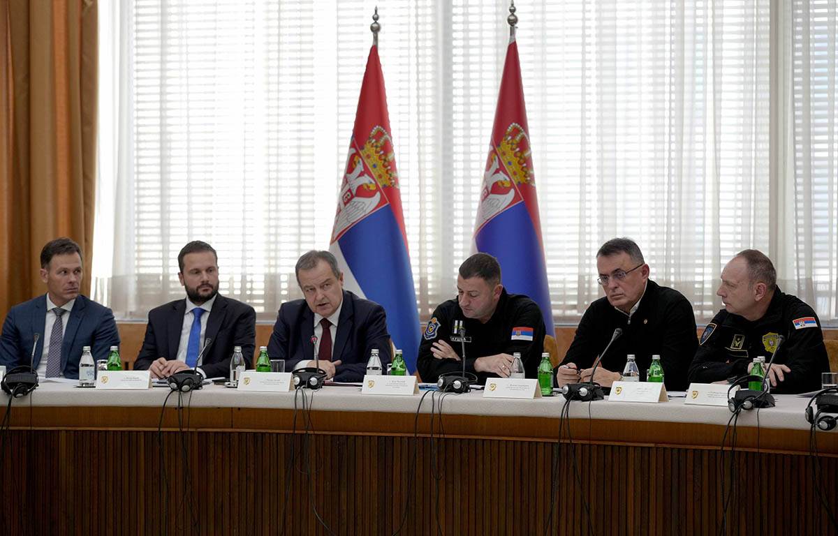 Sednica Republickog staba za vanredne situacije (8).jpg