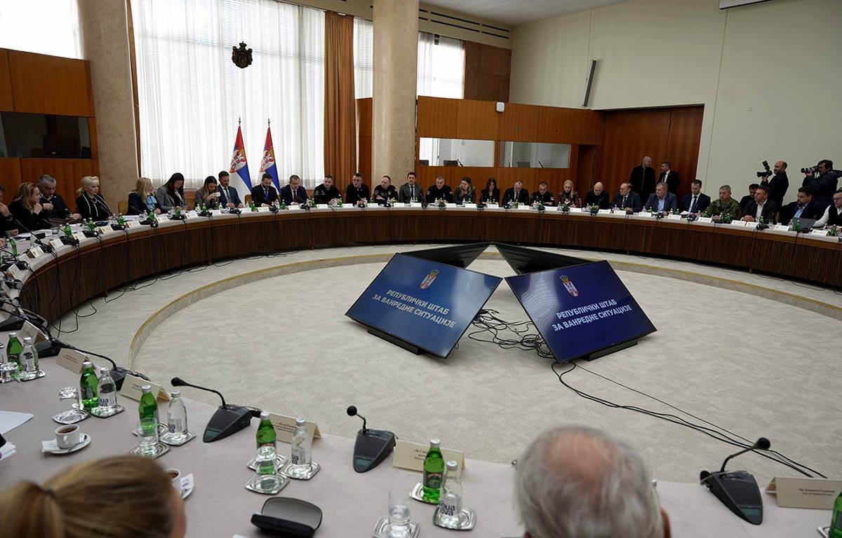 Sednica Republickog staba za vanredne situacije (10).jpg