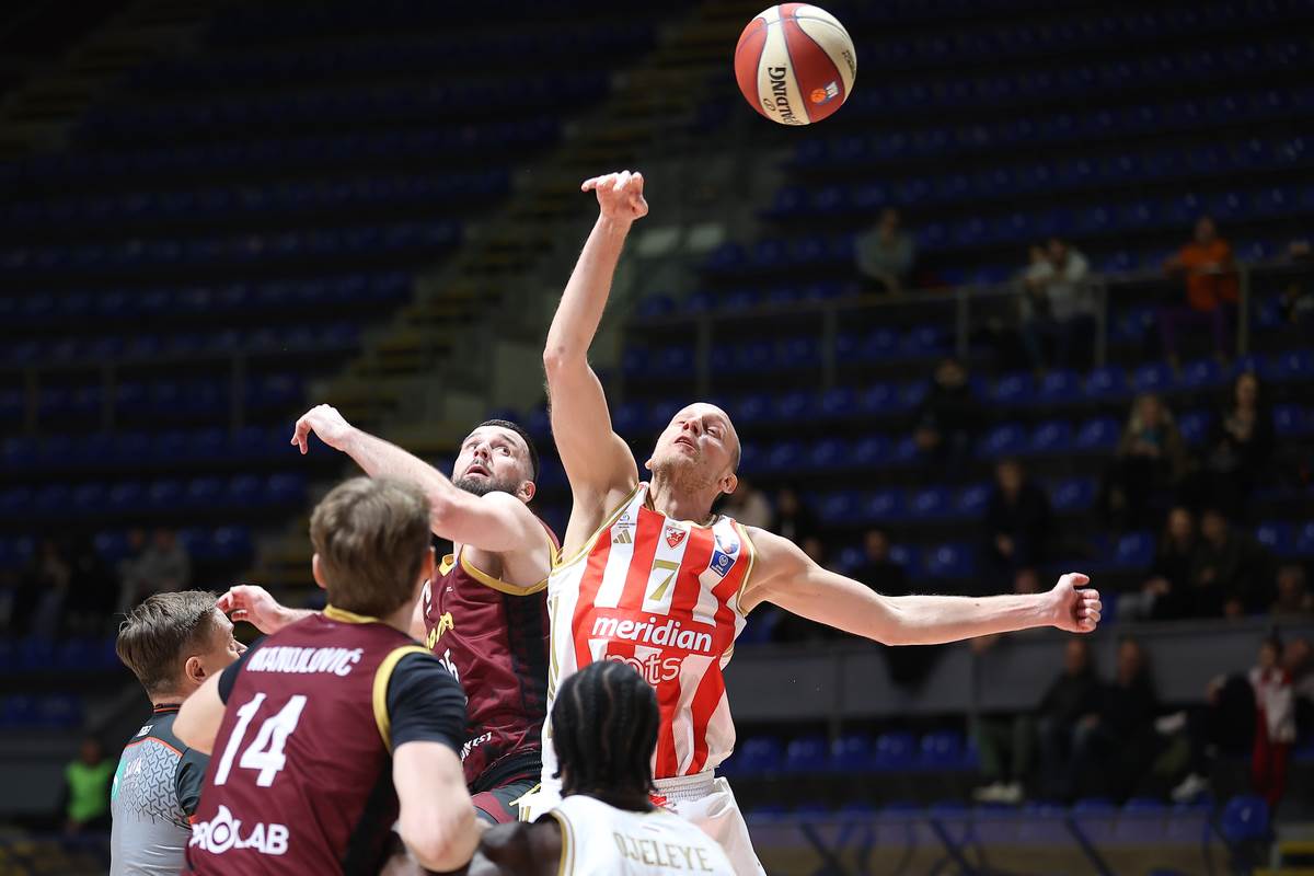 Crvena zvezda - Bosna (38).JPG