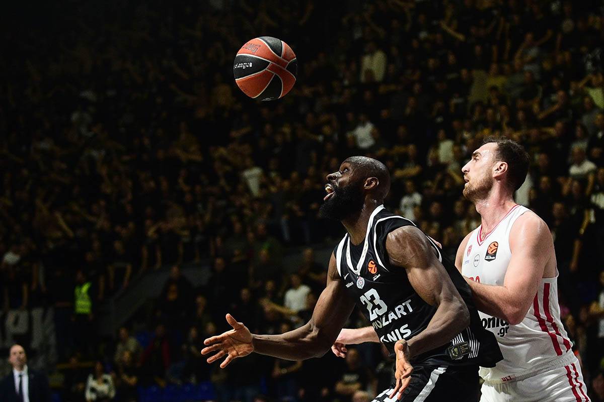 Partizan - Olimpijakos (4) .jpg