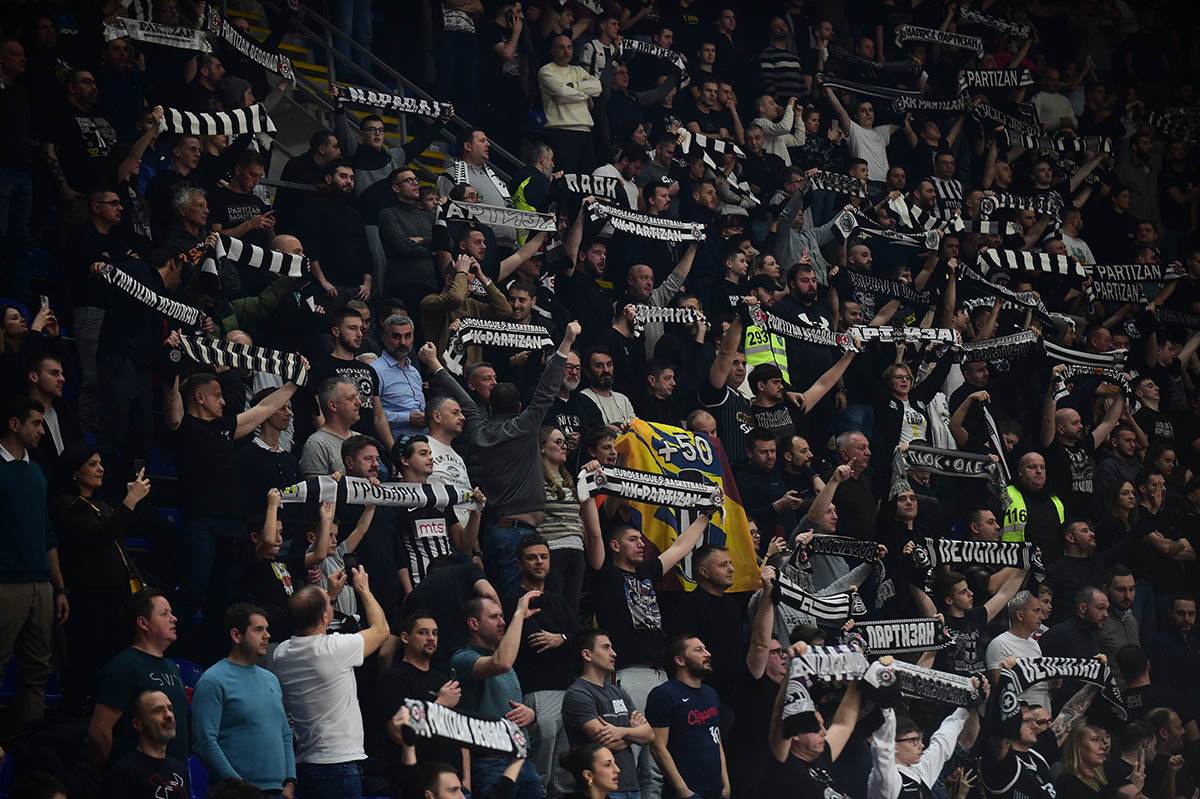 Partizan - Olimpijakos (1).jpg