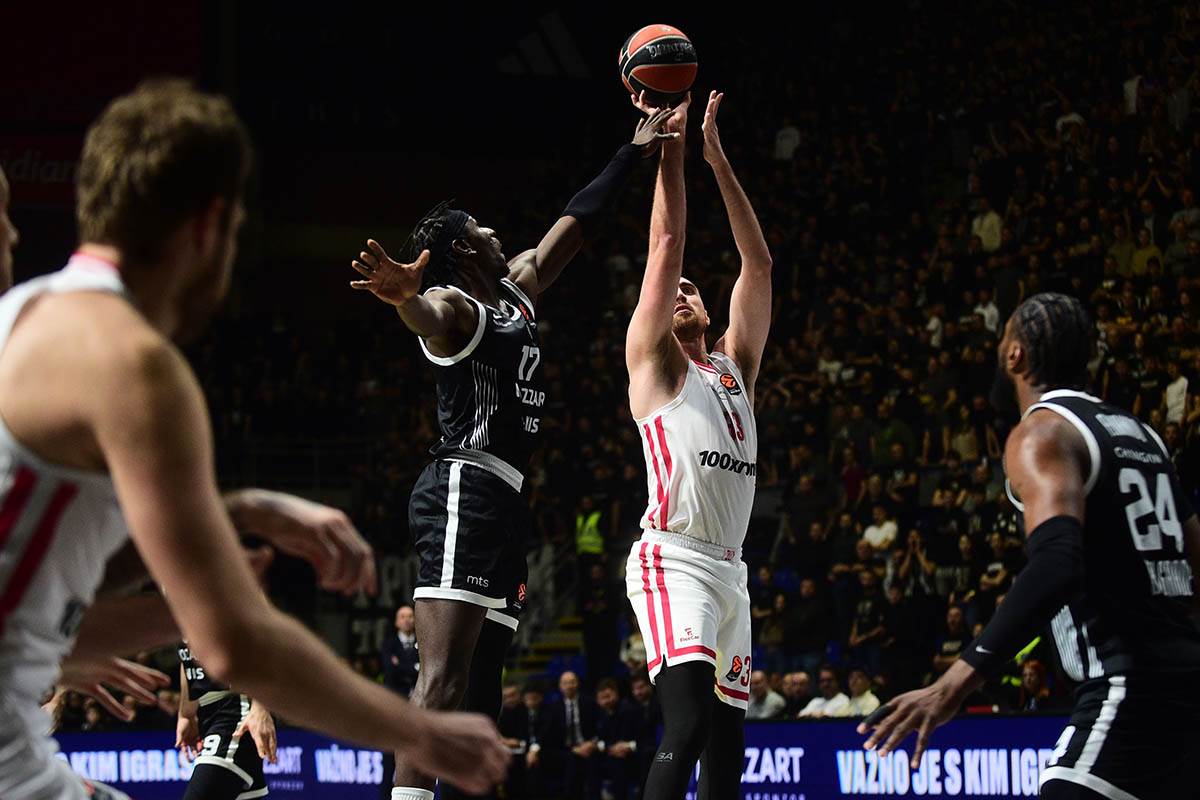 Partizan - Olimpijakos (7).jpg