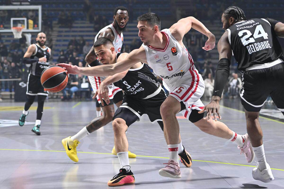 Partizan - Olimpijakos (2).jpg