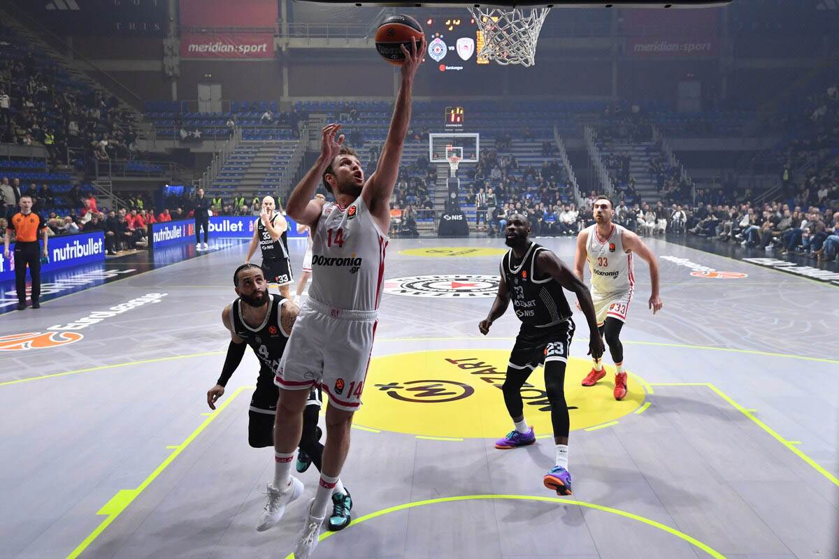 Partizan - Olimpijakos (10).jpg