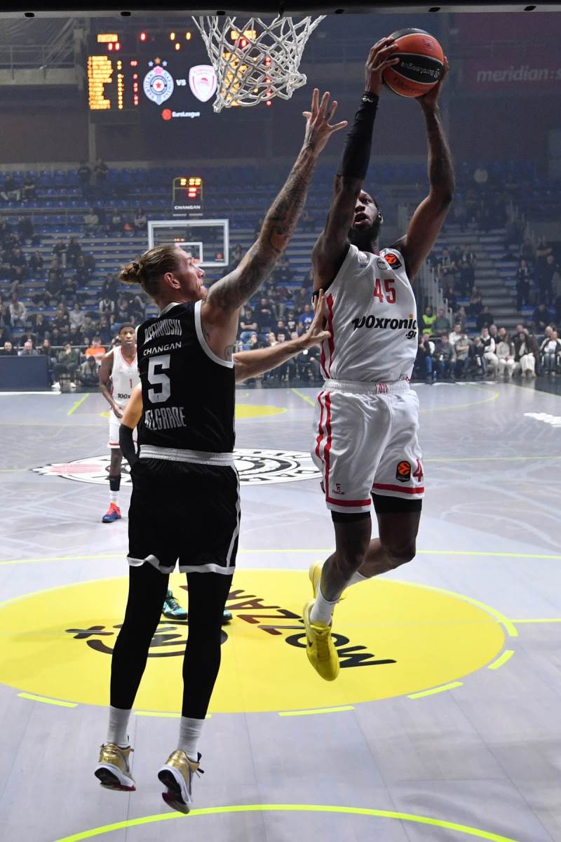 Partizan - Olimpijakos (12).jpg