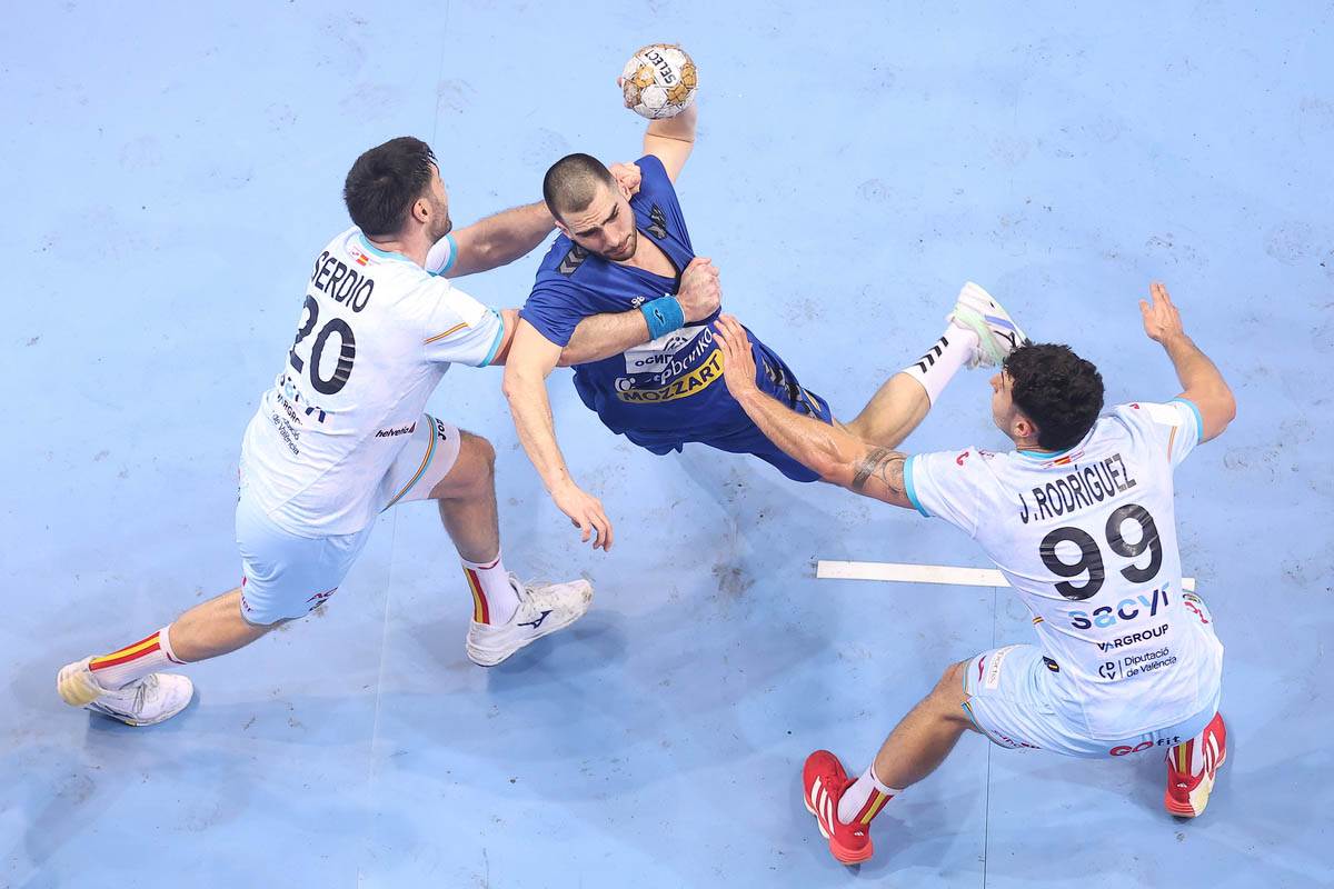 Srbija - Španija rukomet (9).jpg