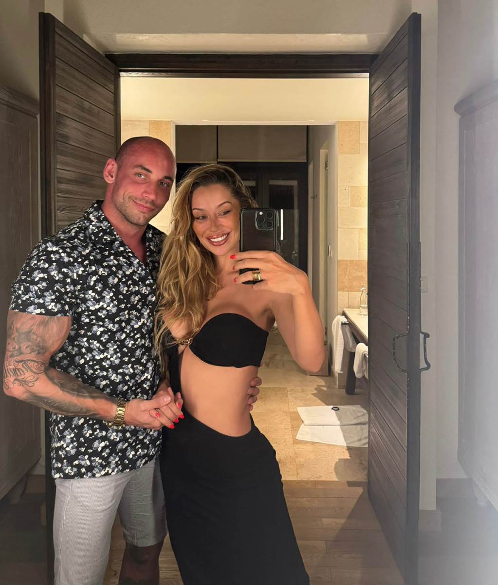 Tea Tairović sa dečkom (4) .jpg