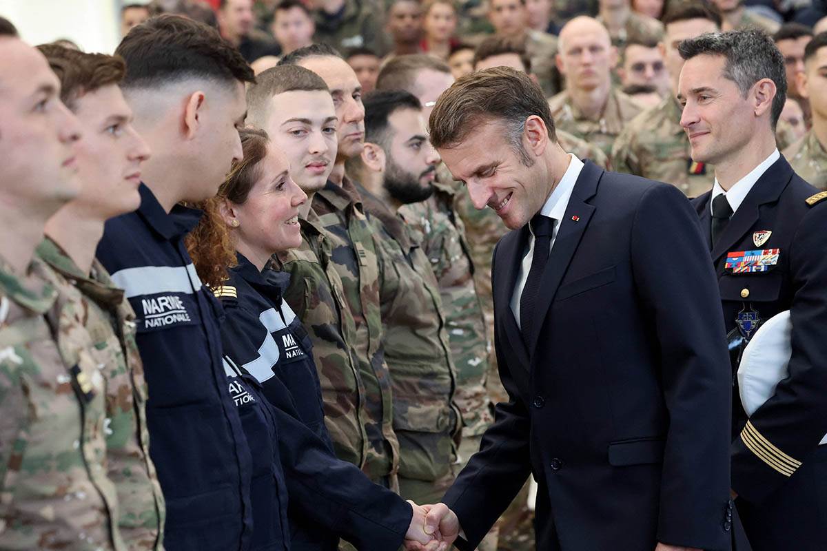 Emanuel Makron (2).jpg