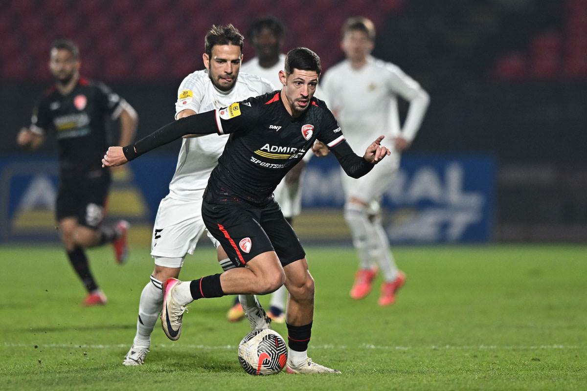 Ester Sokler (6).jpg