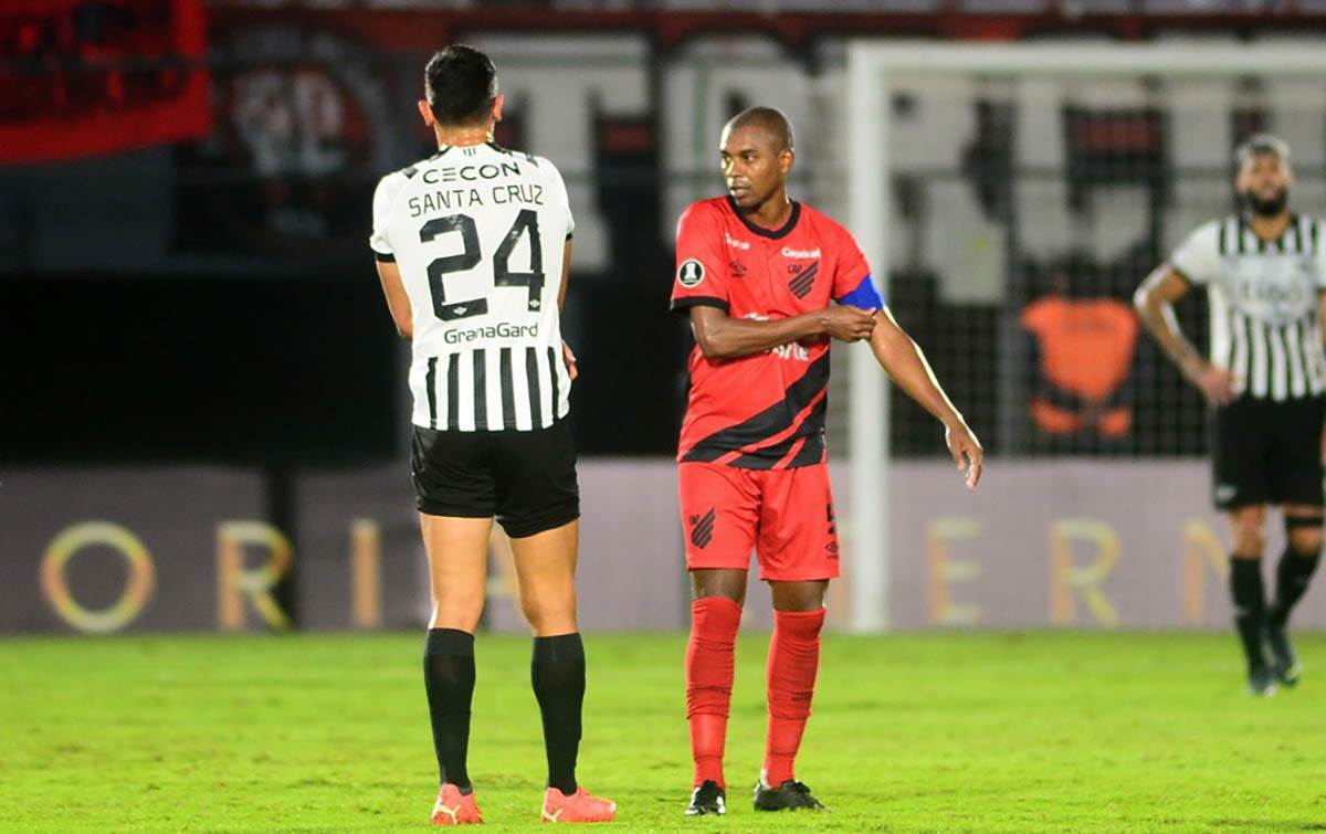 Roque Santa Cruz (1).jpg